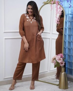 Side pocket Kurti - Image 3