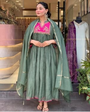 Chanderi suit - Image 4
