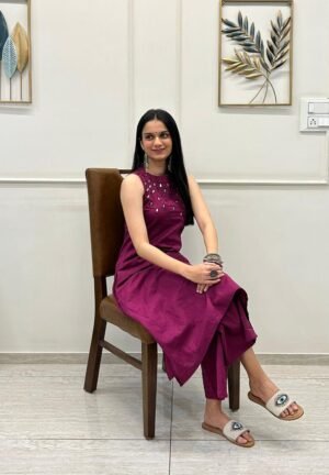 Suit - Image 4