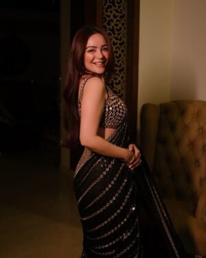 Saree - Image 3